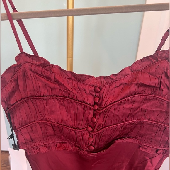 Astr The Label Size XS Zola Midi Dress NWT - Picture 6 of 9